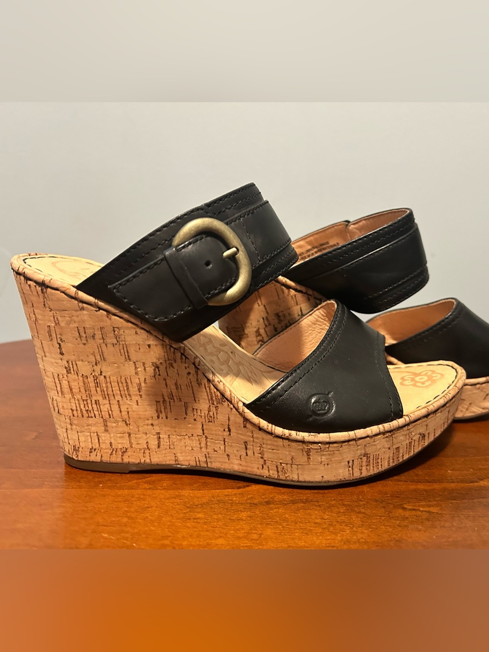 BORN Black Leather Cork Wedge Sandals Classic Slide with Buckle size 9 - Picture 3 of 13